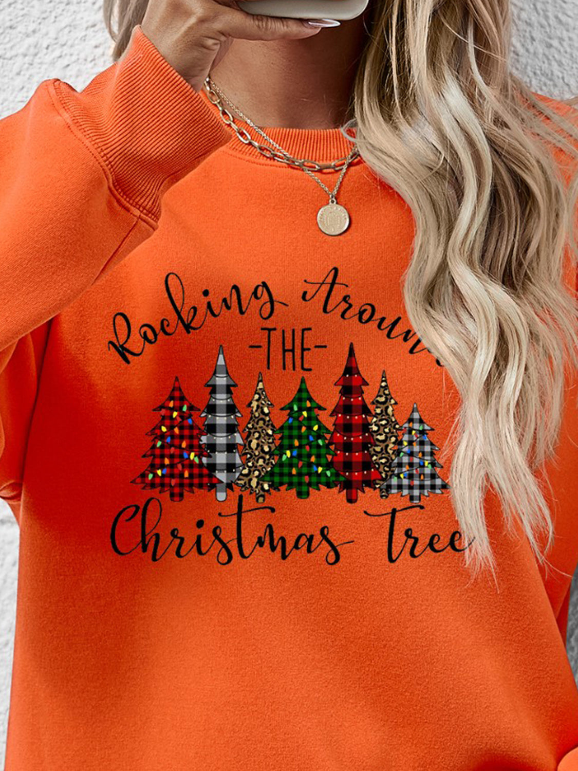 Sudadera con cuello redondo y gráfico de árbol de Navidad