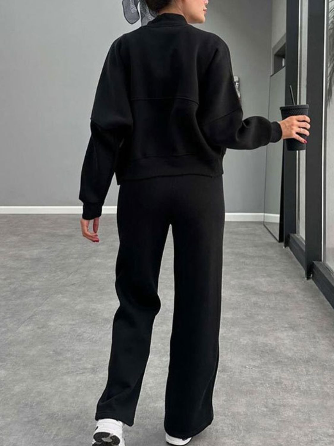 Conjunto de ropa exterior con cuello de béisbol, cremallera y pantalones con cordón