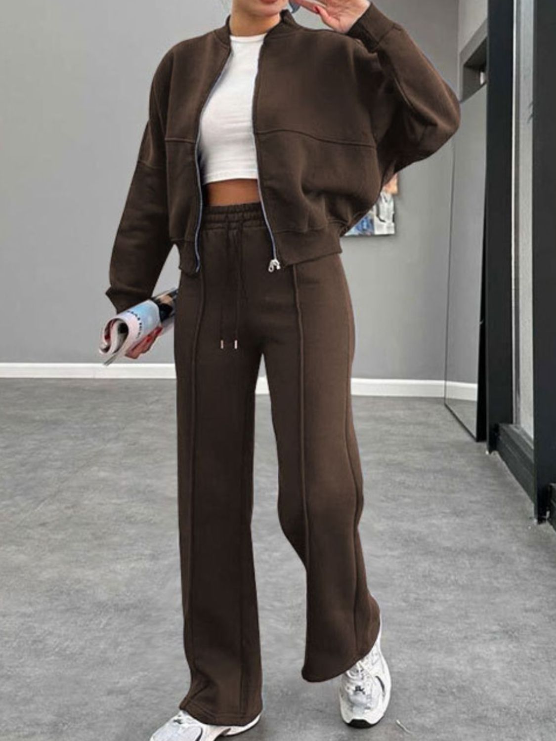 Conjunto de ropa exterior con cuello de béisbol, cremallera y pantalones con cordón