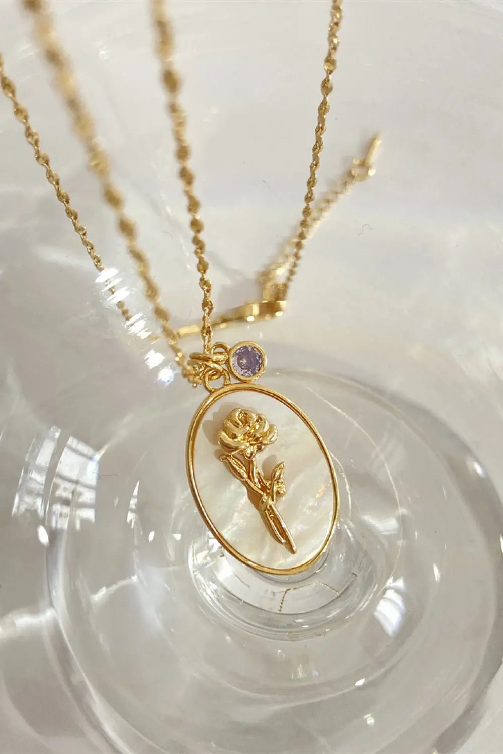 Flower Shell Pendant Copper Necklace - Celeste