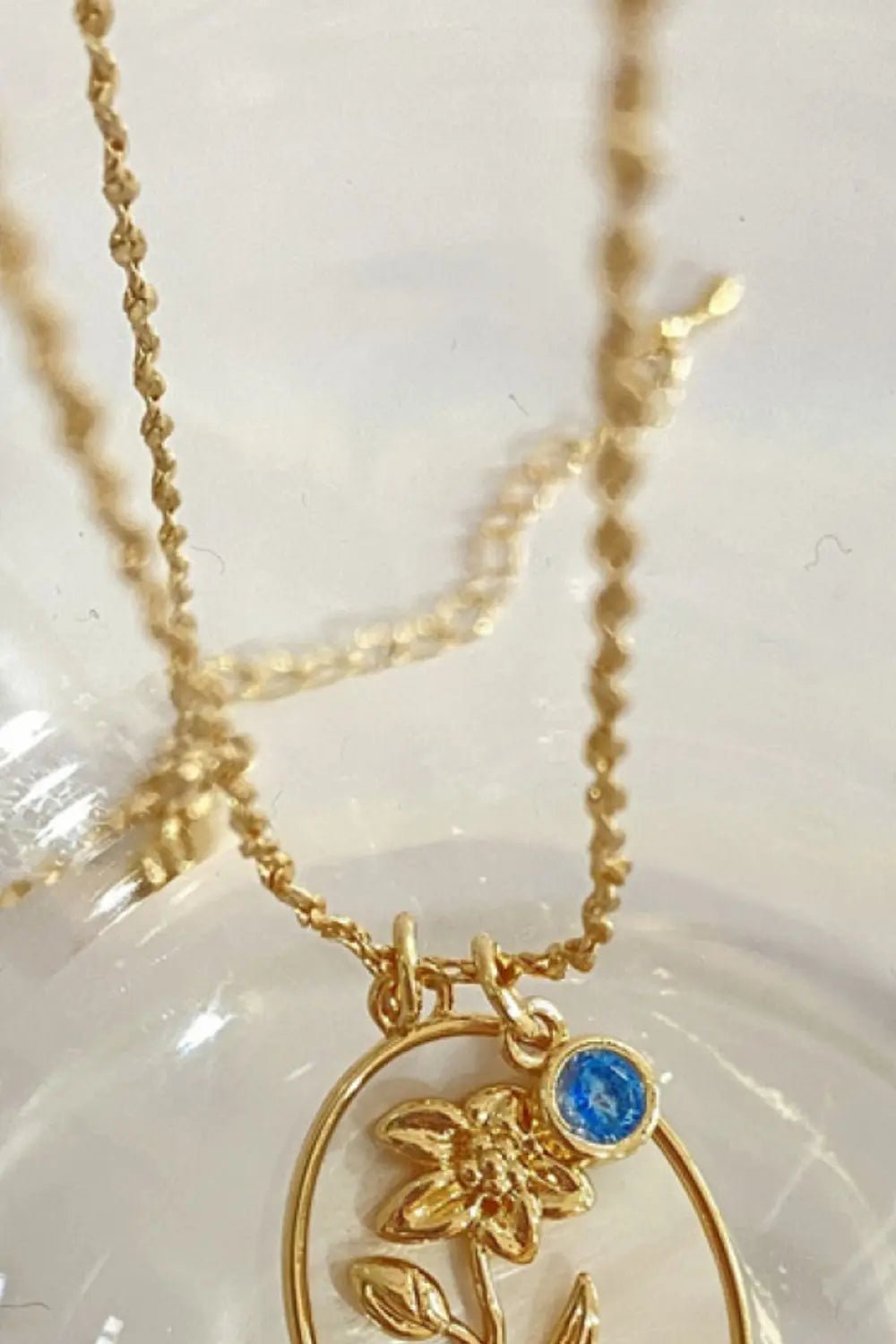 Flower Shell Pendant Copper Necklace - Celeste