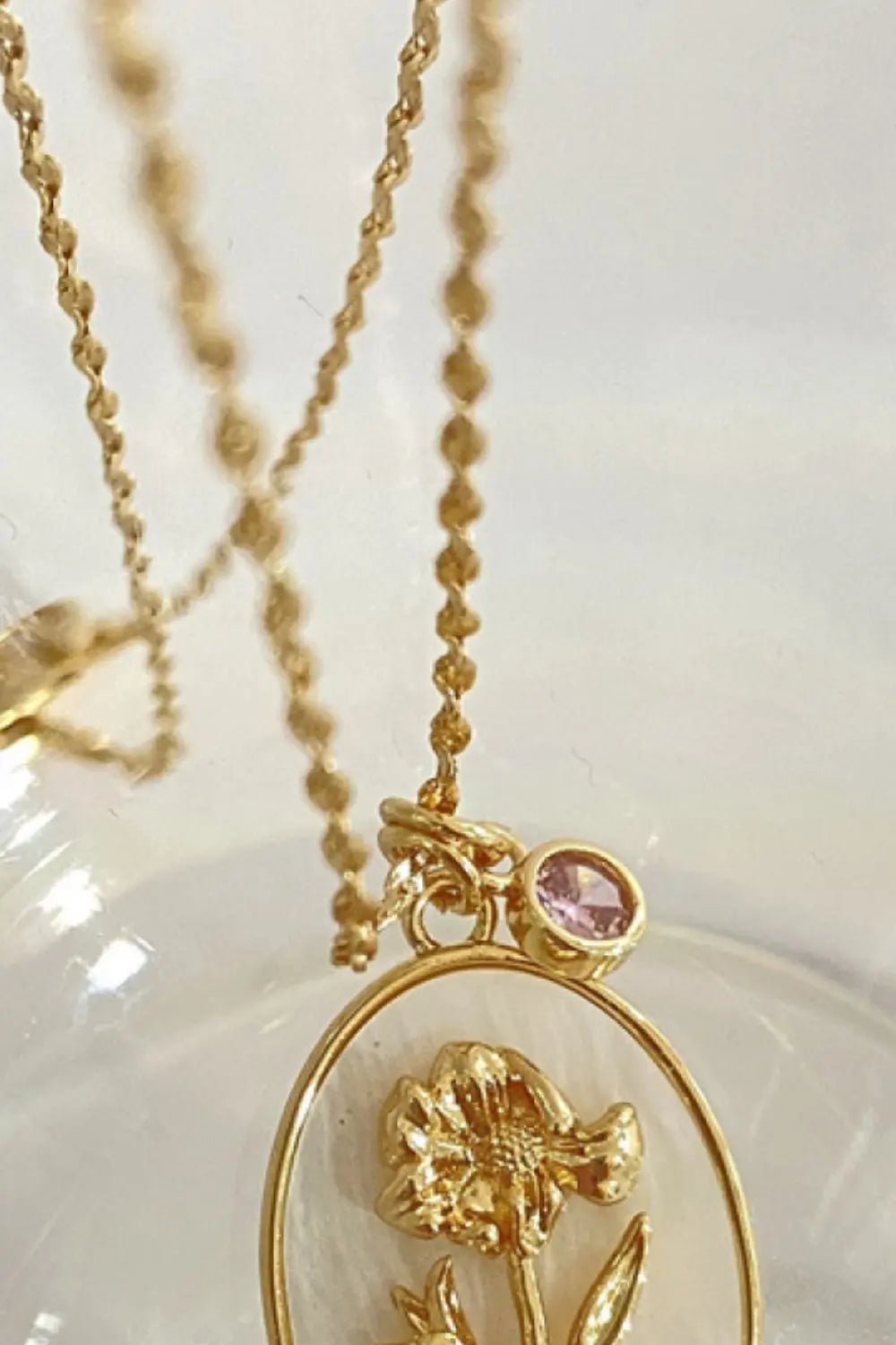 Flower Shell Pendant Copper Necklace - Celeste