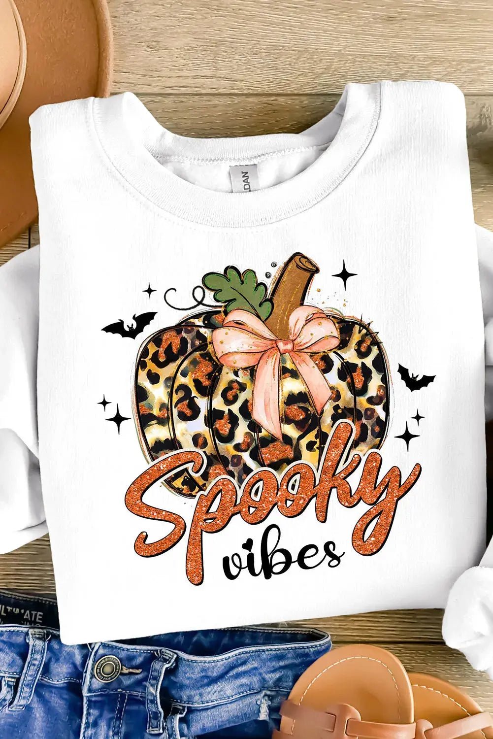 Graphic Round Neck Long Sleeve Sweatshirt - Celeste