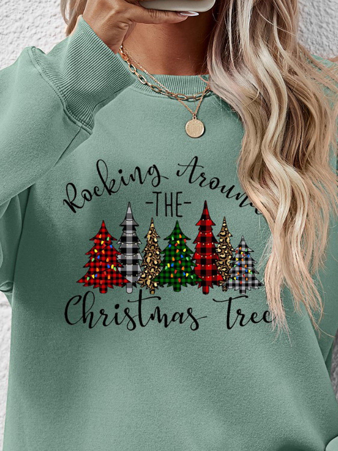 Sudadera con cuello redondo y gráfico de árbol de Navidad