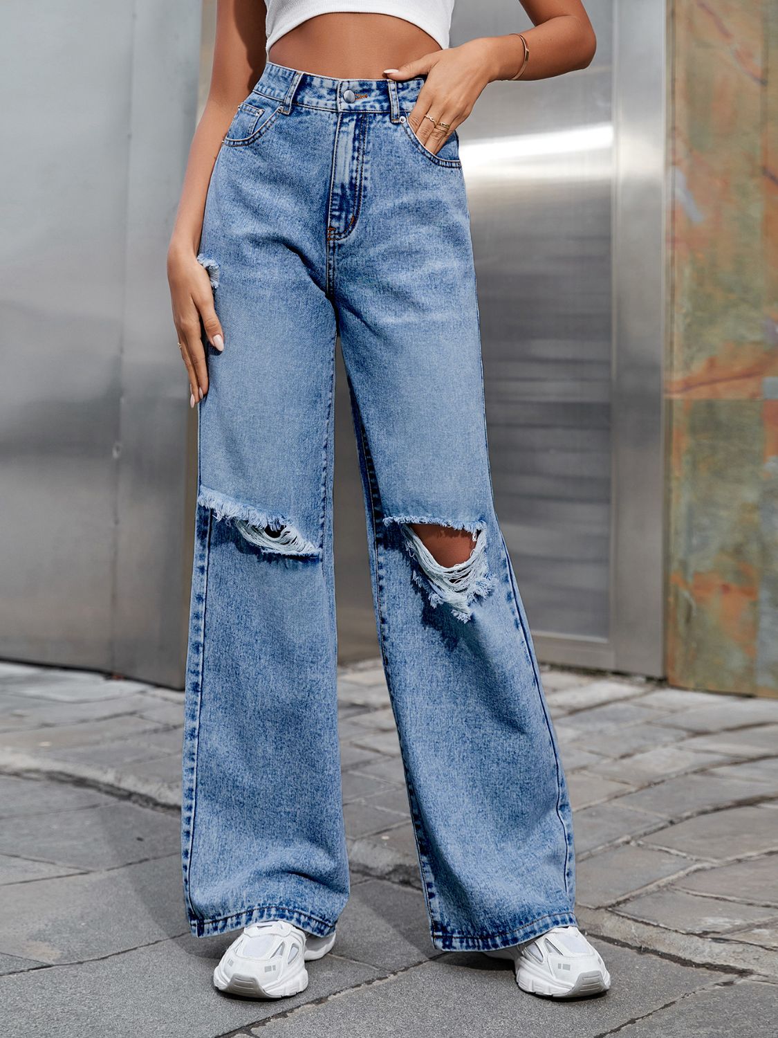 Distressed Wide Leg Jeans with Pockets - Celeste    