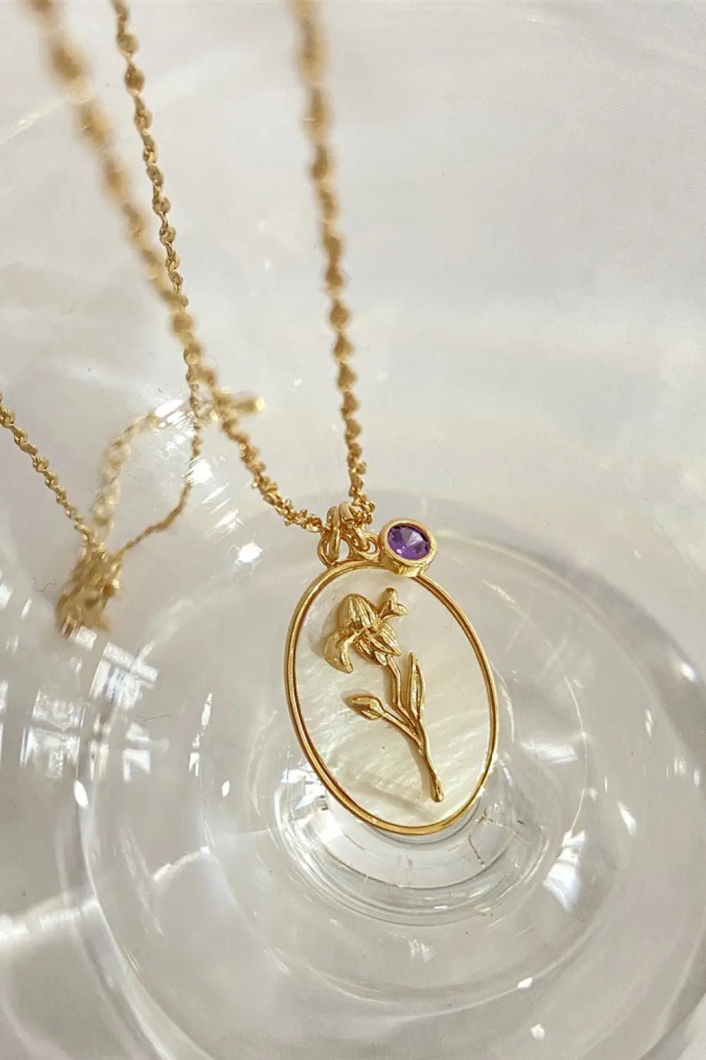 Flower Shell Pendant Copper Necklace - Celeste    