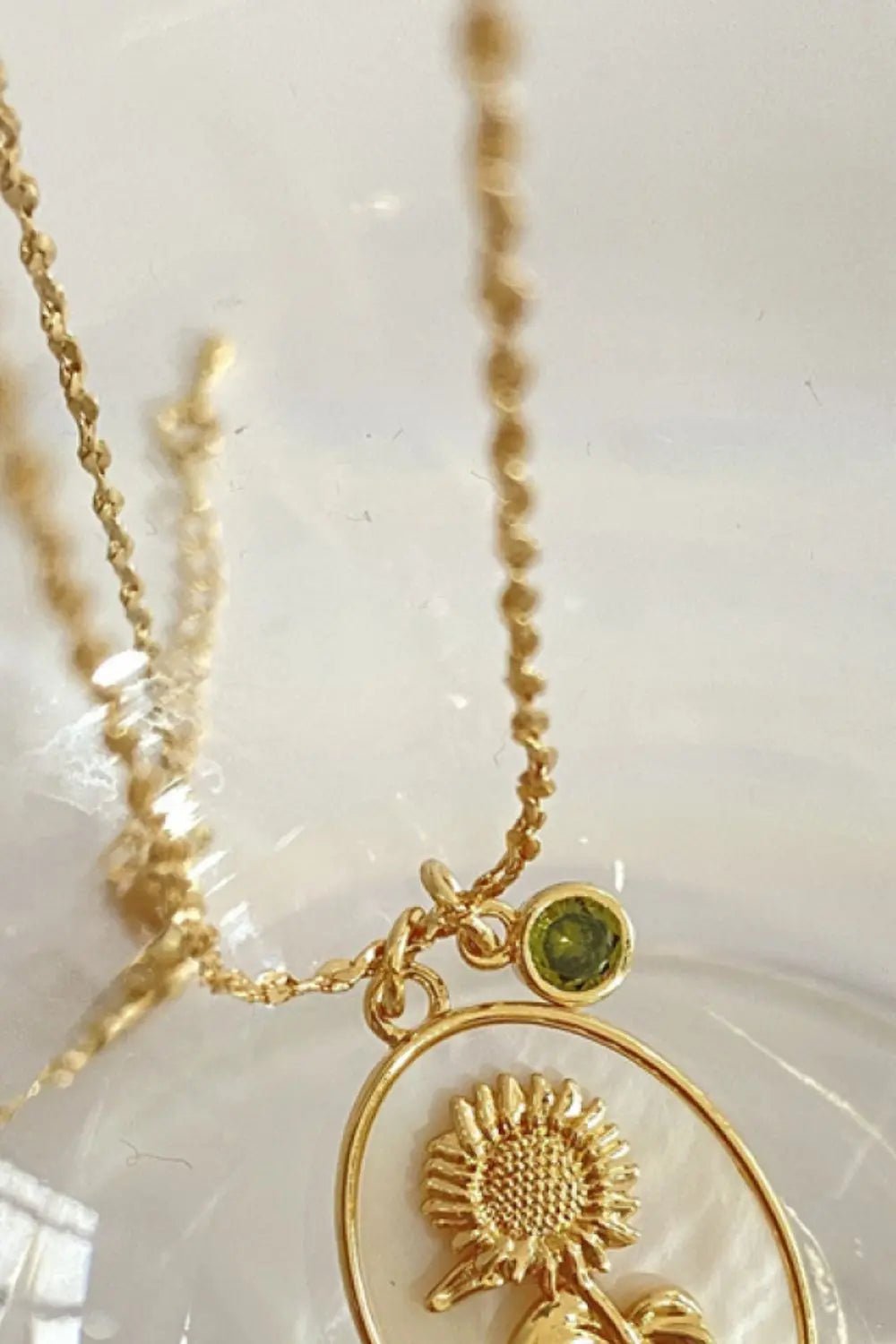 Flower Shell Pendant Copper Necklace - Celeste    
