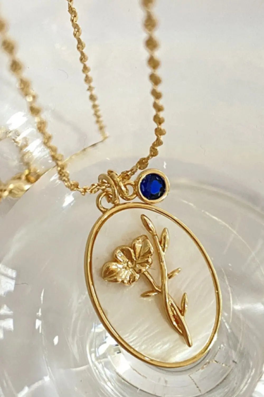 Flower Shell Pendant Copper Necklace - Celeste