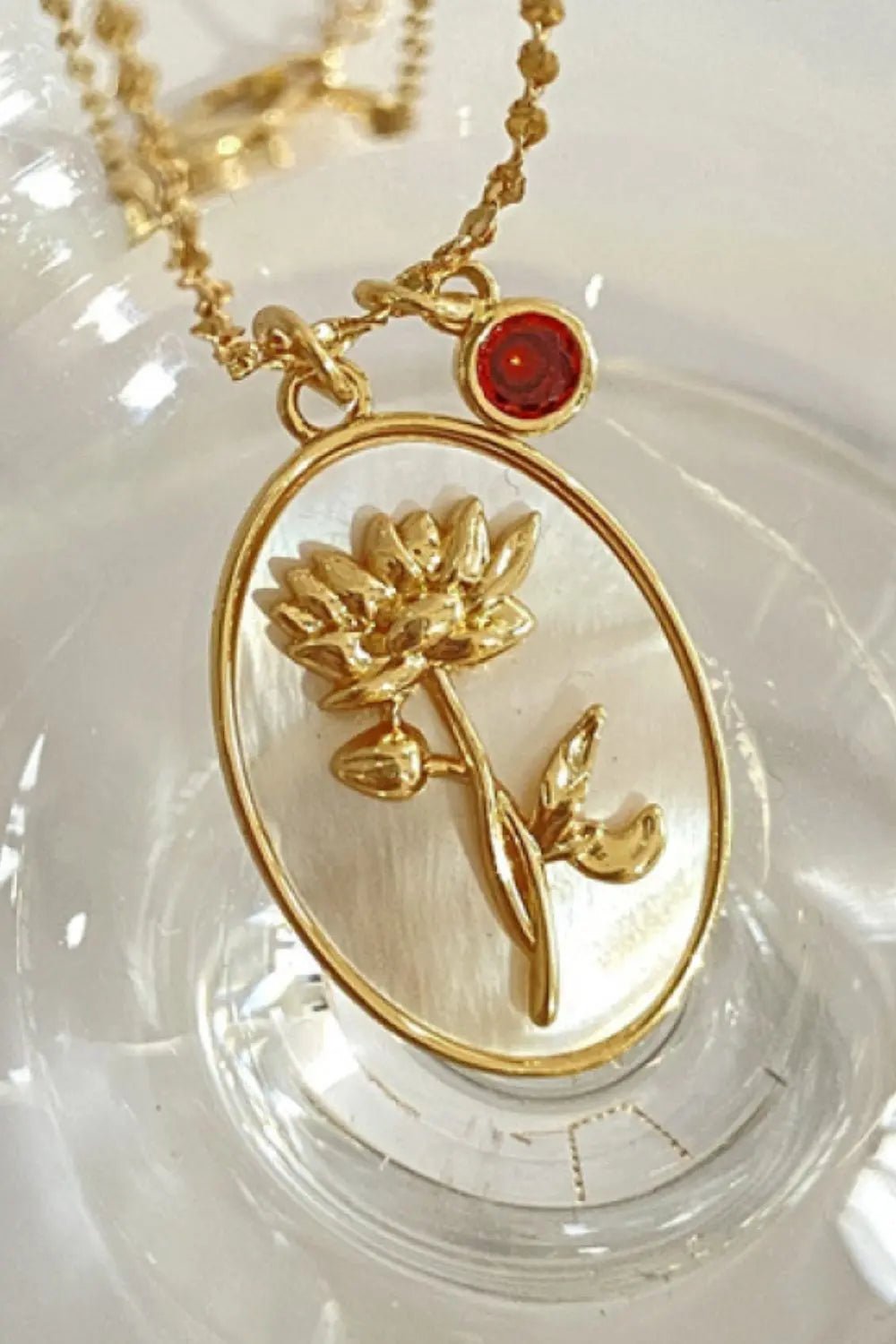 Flower Shell Pendant Copper Necklace - Celeste    