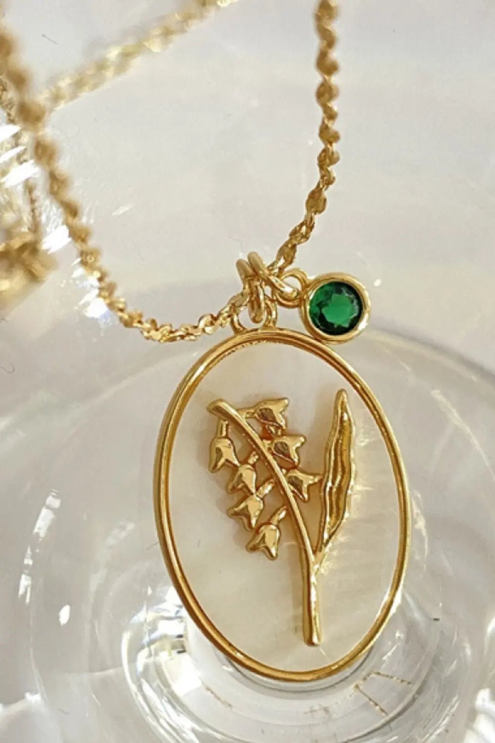 Flower Shell Pendant Copper Necklace - Celeste    
