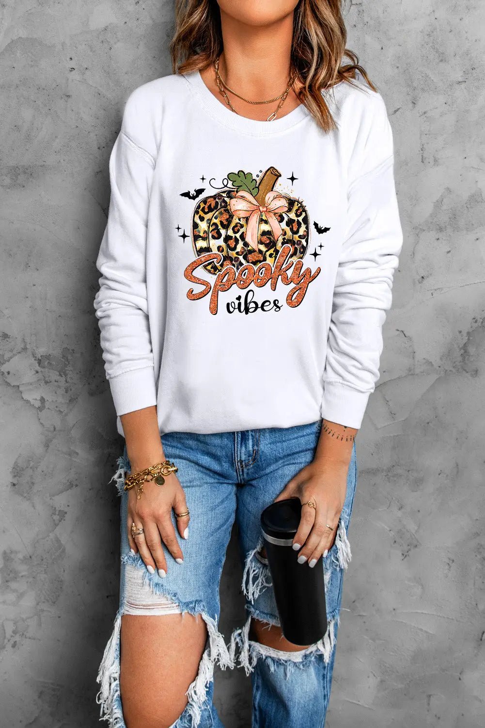 Graphic Round Neck Long Sleeve Sweatshirt - Celeste    